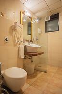 Ahuja Residency Parklane