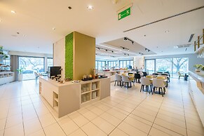 Expo Tower Hotel by Mellow Mood Hotels
