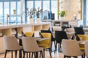 Expo Tower Hotel by Mellow Mood Hotels