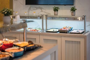 Expo Tower Hotel by Mellow Mood Hotels