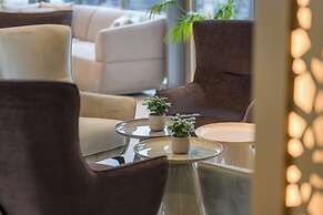Expo Tower Hotel by Mellow Mood Hotels