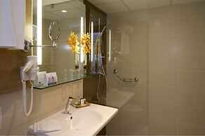 Expo Tower Hotel by Mellow Mood Hotels