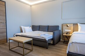 Expo Tower Hotel by Mellow Mood Hotels