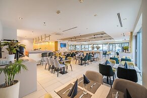 Expo Tower Hotel by Mellow Mood Hotels