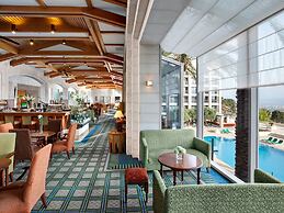 Golden Crown Hotel