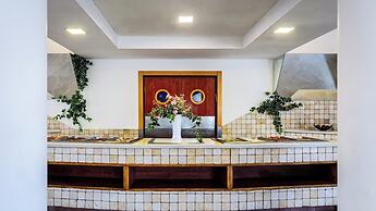 Inbar Hotel