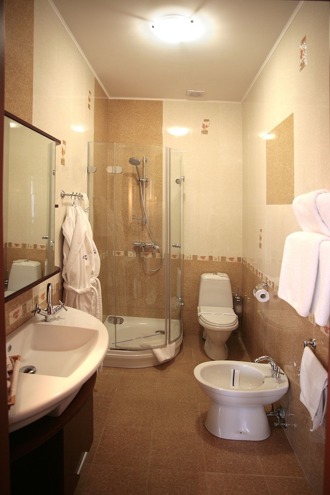 Diligence Hotel