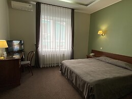Diligence Hotel