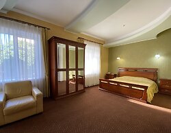 Diligence Hotel