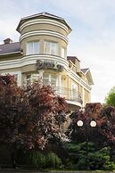 Diligence Hotel