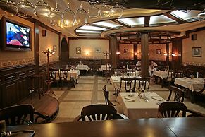 Diligence Hotel