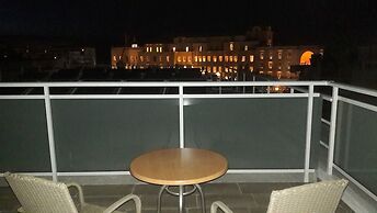 International Hotel