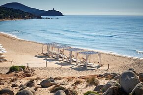 Conrad Chia Laguna Sardinia