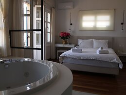 Amphora Hotel