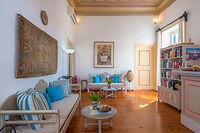 Amphora Hotel
