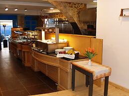 Amphora Hotel