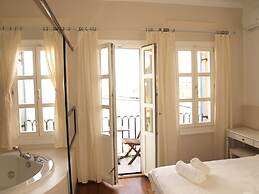 Amphora Hotel