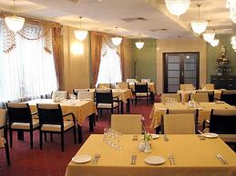 Vyborg Hotel