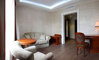 Vyborg Hotel