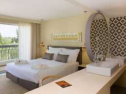 Ozadi Tavira Hotel