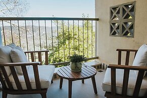 Tzuba Hotel