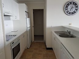 Baronnet Apartments