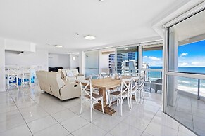 Baronnet Apartments