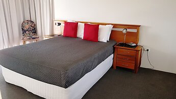 Baronnet Apartments