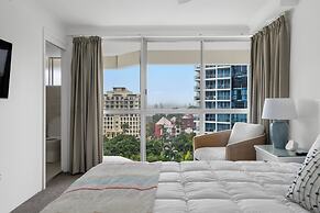 Baronnet Apartments