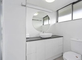 Baronnet Apartments
