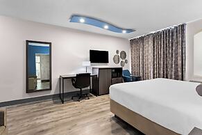 SureStay Plus by Best Western Windsor