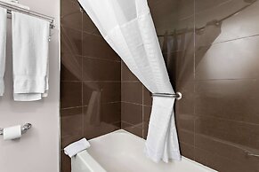 SureStay Plus by Best Western Windsor