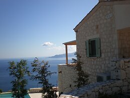 Urania Luxury Villas