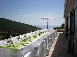 Urania Luxury Villas