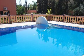 Villa Guest
