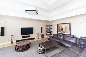 Burnets Apartments