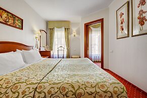 Assambleya Nikitskaya Hotel