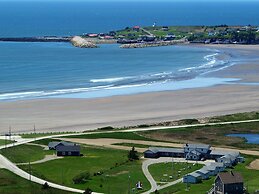 Mavillette Beach Lodge and RV Park