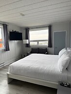 Mavillette Beach Lodge and RV Park