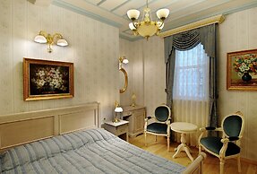 Darussaade Istanbul - Special Class