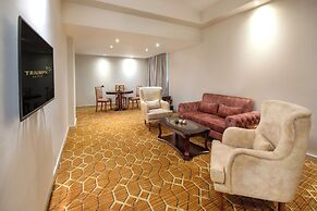 Triumph Plaza Hotel