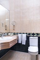Triumph Plaza Hotel