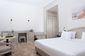 Triumph Plaza Hotel