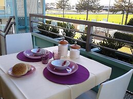 Air Hotel