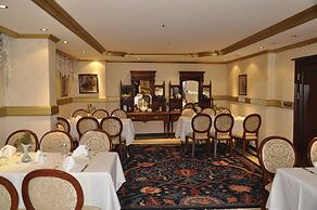 Aruna Hotel