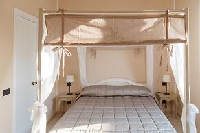 Leone X Guest House