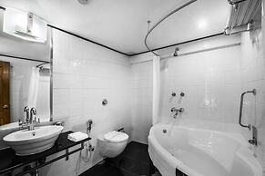Honeymoon Inn