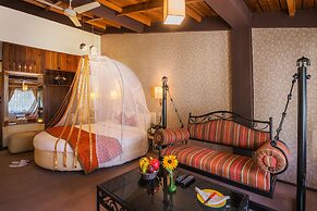 Honeymoon Inn