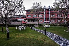 Honeymoon Inn