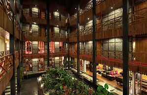 Honeymoon Inn